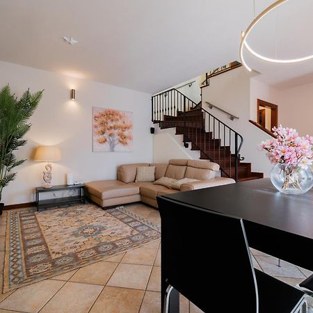 Casa Di Iaio - 90 M2 Apt With Free Wi-Fi, Netflix, Home Cinema & Parking Gorizia Extérieur photo