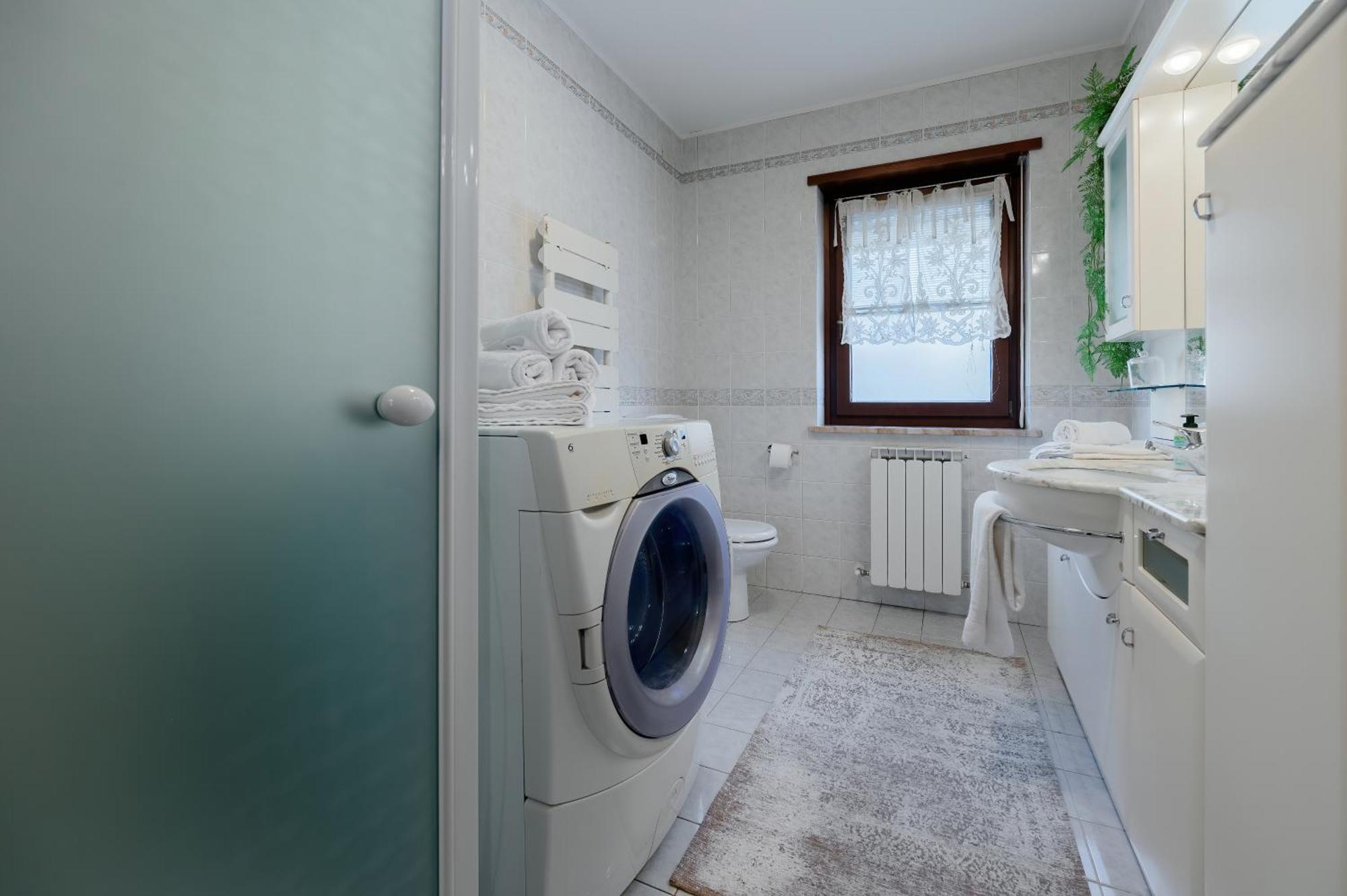 Casa Di Iaio - 90 M2 Apt With Free Wi-Fi, Netflix, Home Cinema & Parking Gorizia Extérieur photo
