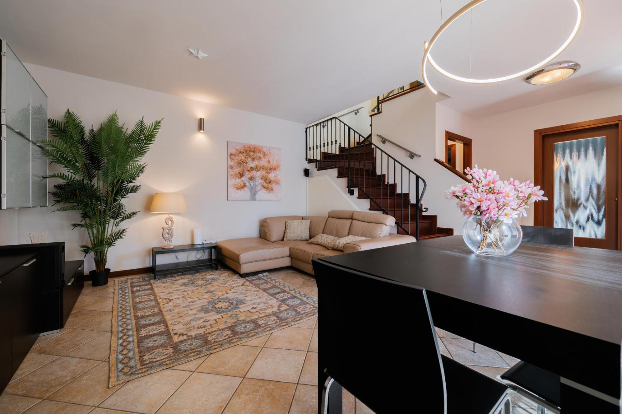 Casa Di Iaio - 90 M2 Apt With Free Wi-Fi, Netflix, Home Cinema & Parking Gorizia Extérieur photo